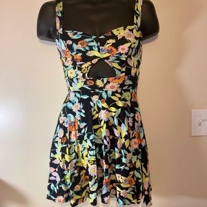 Volcom floral skater dress cutout colorful- S
